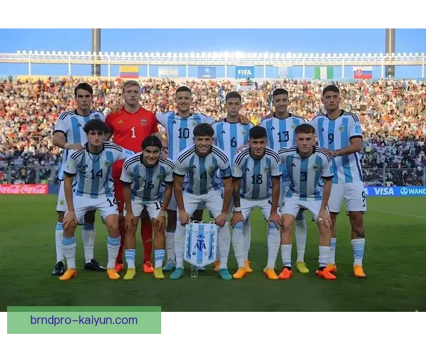 阿根廷队战术纪律持续提升，展现出强大的团队竞争力与协作能力